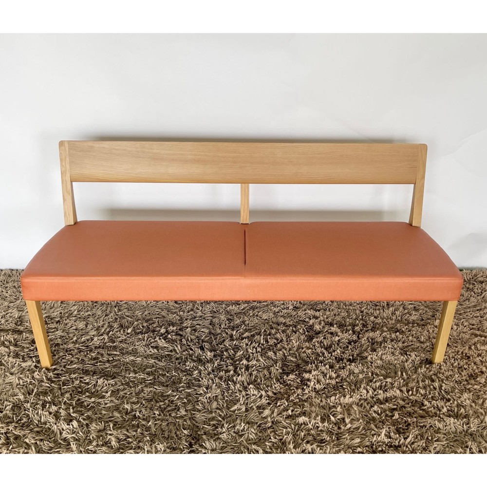 KGY-141507　背付きベンチ［カリモク］［ナチュラル／オレンジ］