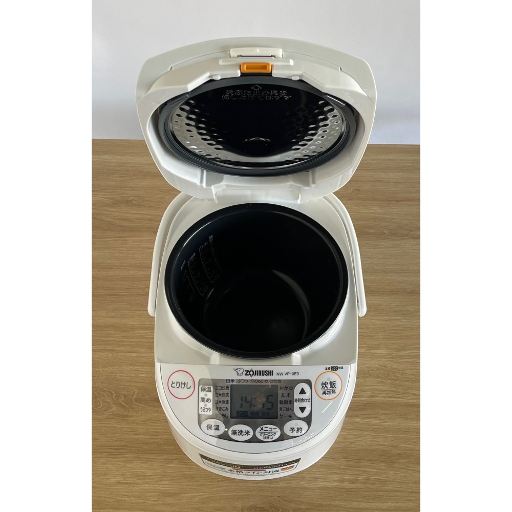 KGY-141868　炊飯器５．５合［ホワイト］