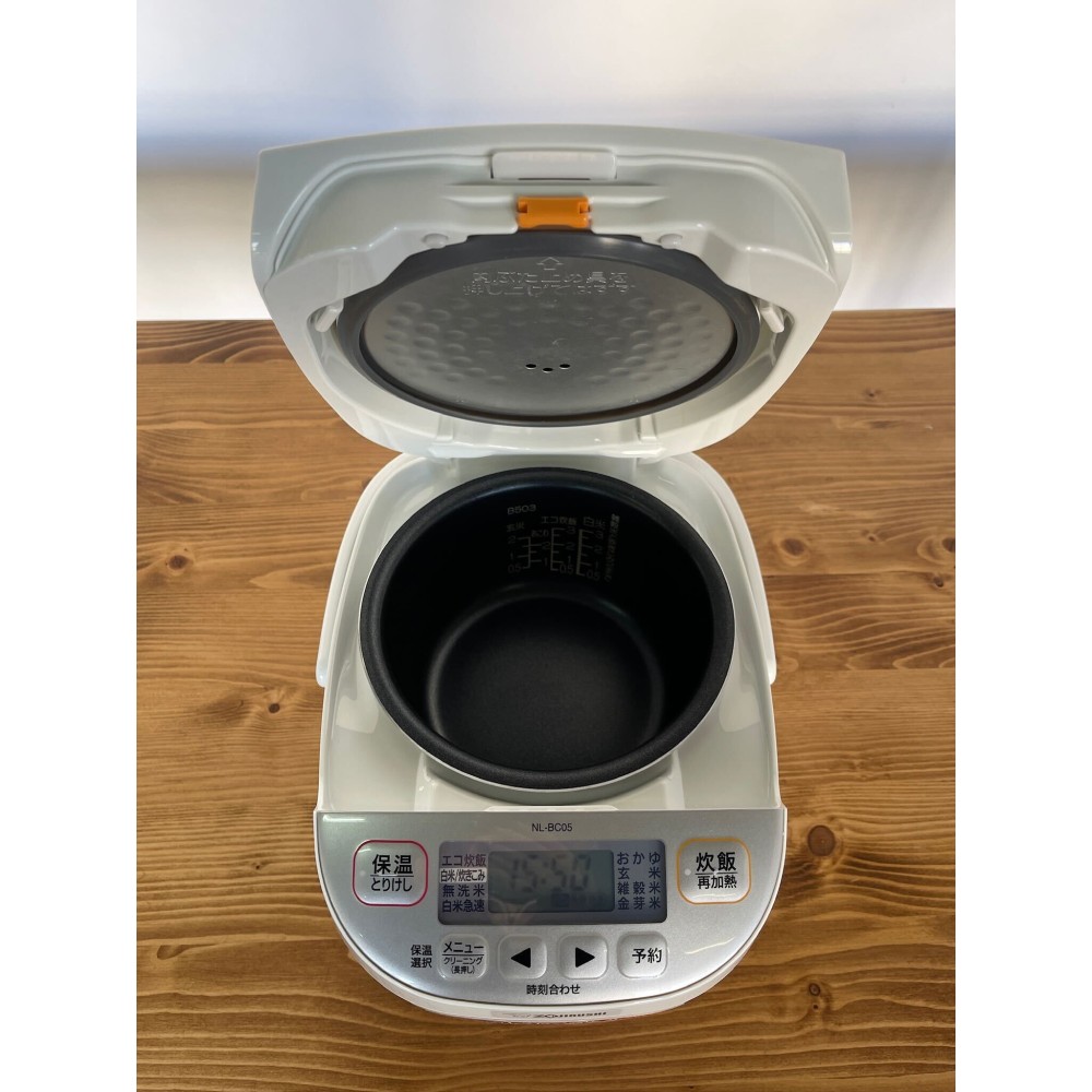 KGY-141612　象印炊飯器［３合］［ホワイト］