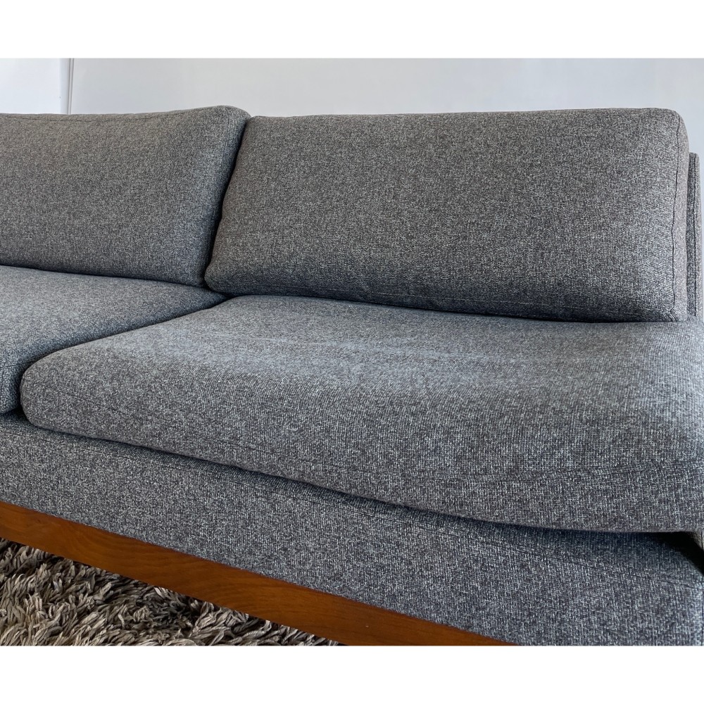 KGY-141521　３Ｐソファ［ダークグレー］